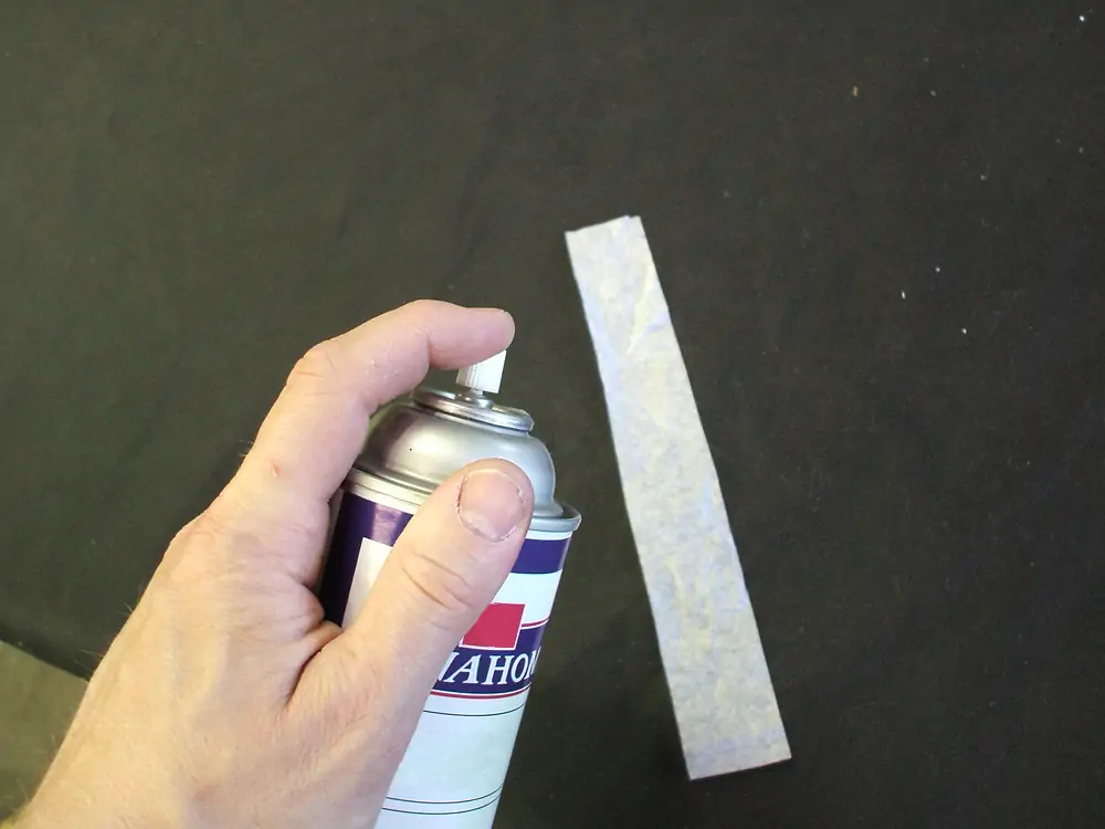Comprendre les adhésifs en aérosol pour papier peint