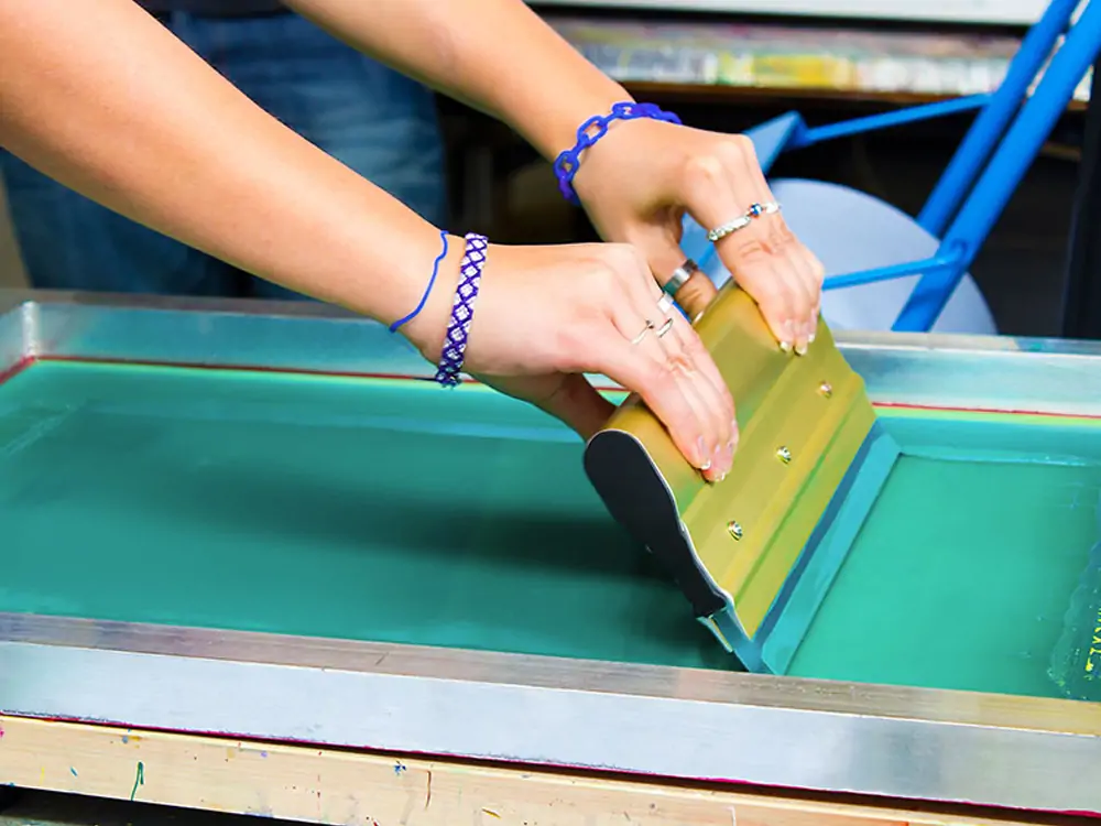 Tips For Preserving Screen Printing During Dying